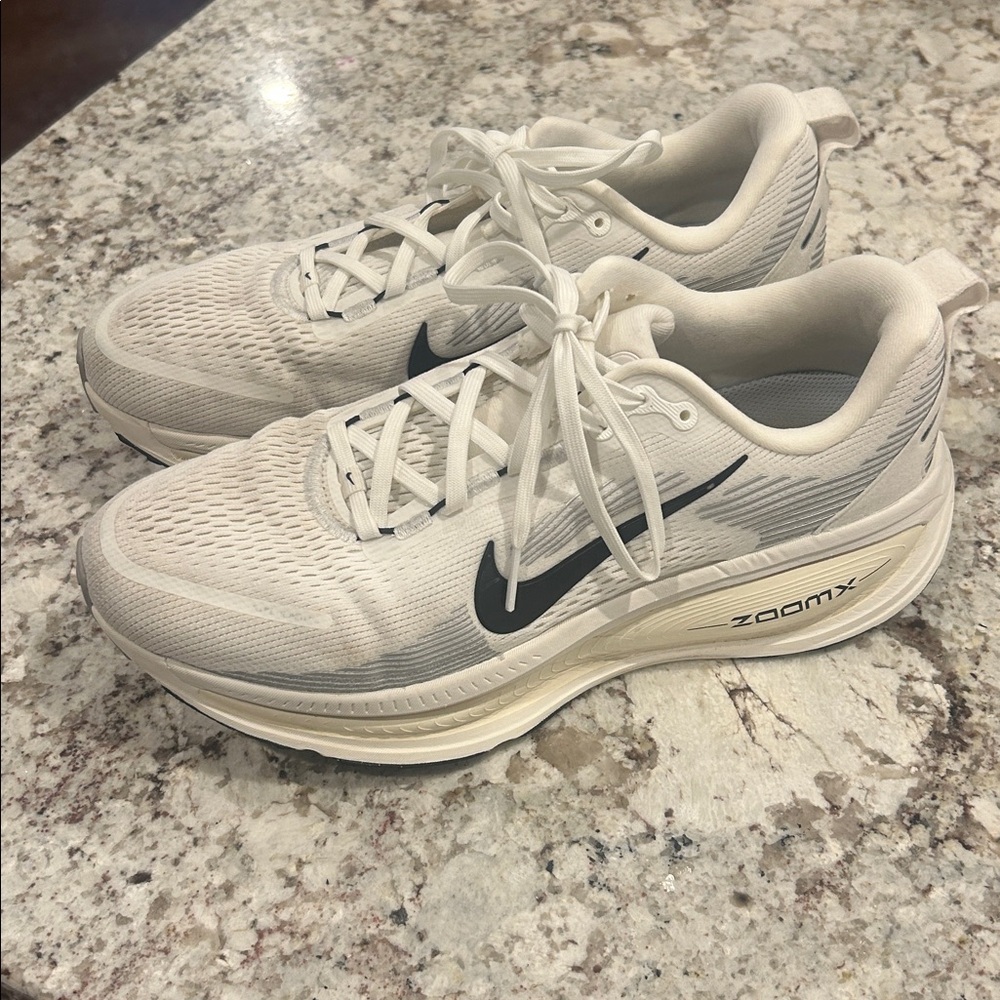 Women’s Nike Vomero 18